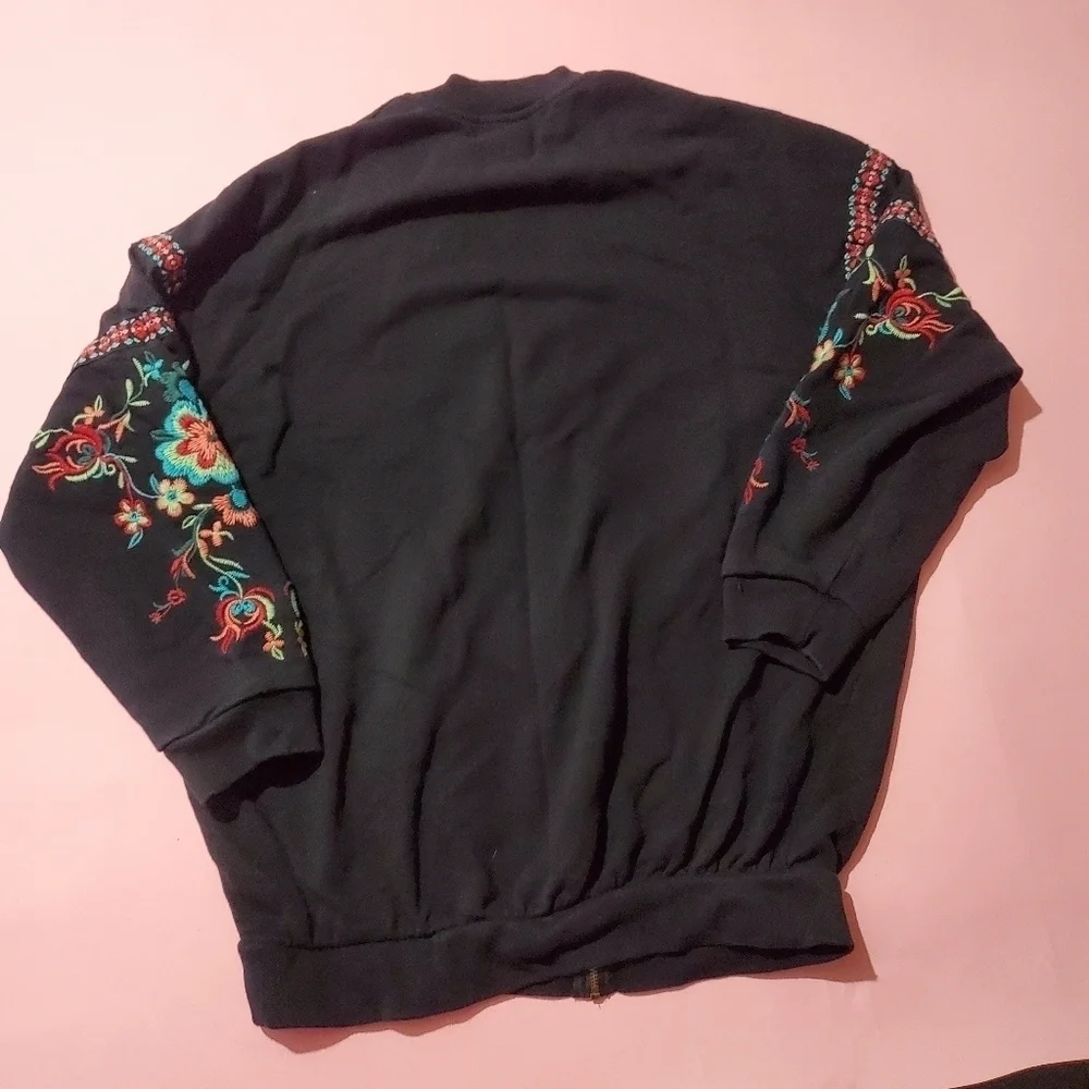 Forever 21 Colorful embroidered Flowers Floral Mesh Embroidery Zip Up Jacket - Picture 5 of 6